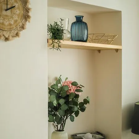 KVARTÝR - apartmán na náměstí v České Lípě, s bezplatným parkováním u domu Česká Lípa Esterno foto