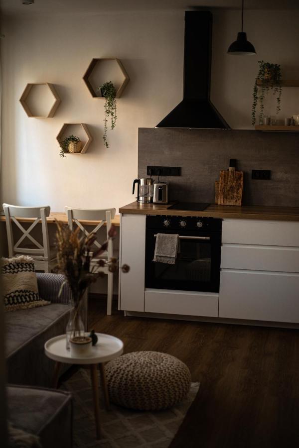 Kvartyr - Novy Na Namesti V Ceske Lipe Apartment